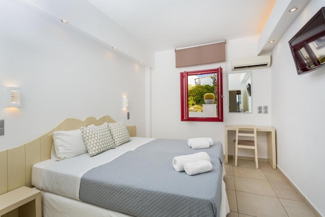 Katerina Mare Aparthotel Náousa Exteriör bild