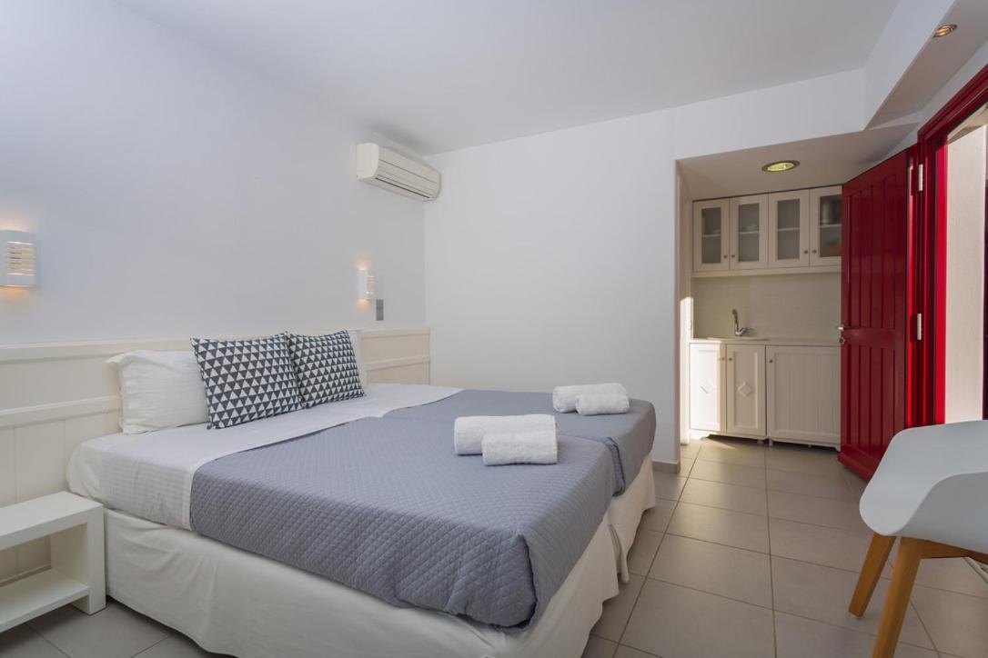 Katerina Mare Aparthotel Náousa Exteriör bild